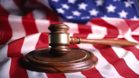 Drama on day two of the Apple v Samsung lawsuit case