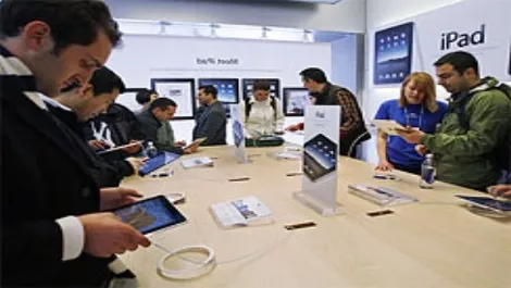 Apple sold 300,000 iPads on first day